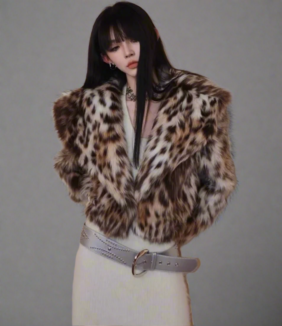 Tiger Cropped Faux Big Collar Fur Jacket