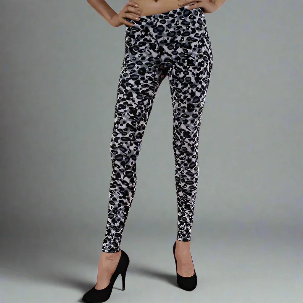 Colors Leoprad Print Capri- Prima Dons and Donnas