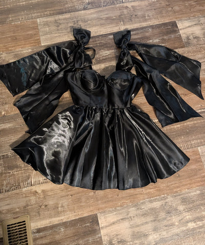 Luxury Lace Dress - Satin Floral Prom Gown for Special Occasions