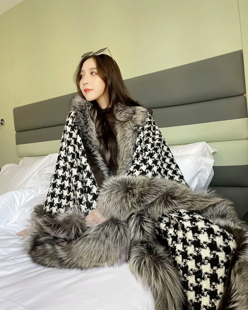 Houndstooth Poncho- Prima Dons and Donnas