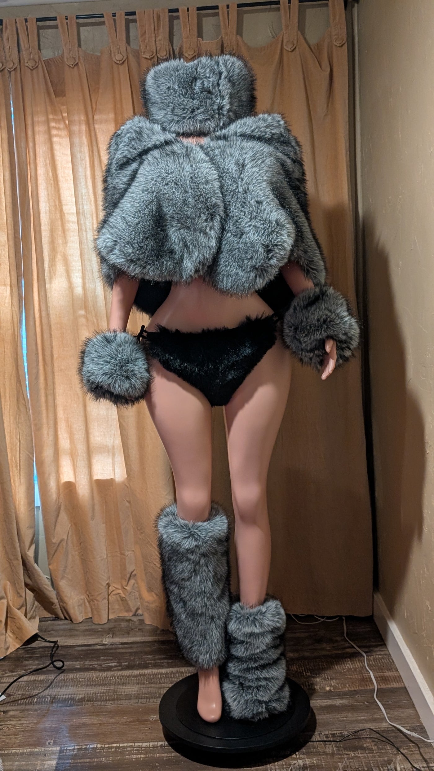 Grey Faux Fur Accessories Set