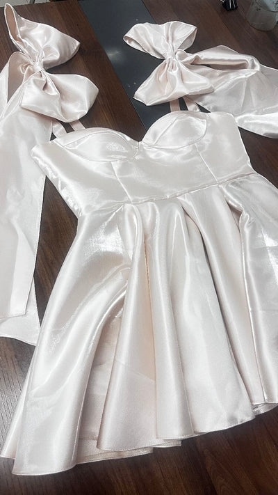 Luxury Lace Dress - Satin Floral Prom Gown for Special Occasions