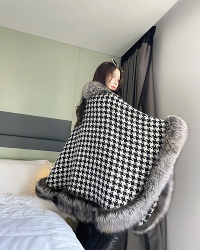 Houndstooth Poncho- Prima Dons and Donnas