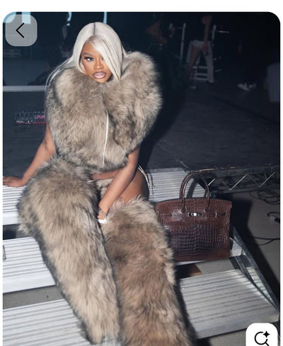 J.T. or Lil Kim Costume- Prima Dons and Donnas