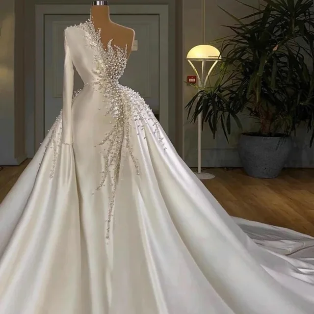 Luxury Rhinestone Crystal One Shoulder Wedding Gown